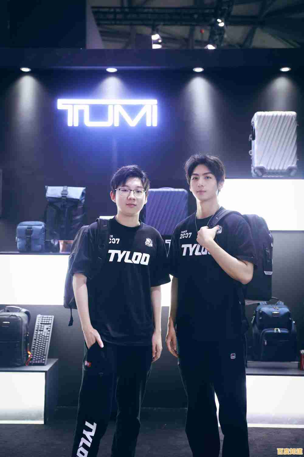 雷蛇笔记本：重塑游戏战场的极致性能与沉浸感