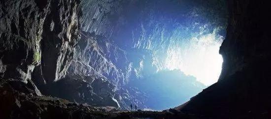 想在游戏《无尽的隧道球》中挑战你的反应极限吗?随机关卡等你来战! 想在游戏《无尽的隧道球》中挑战你的反应极限吗?随机关卡等你来战!